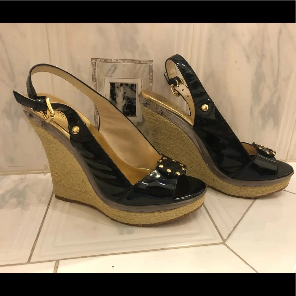 MICHAEL Michael Kors Black Patent Leather Wedge Sandals Espadrille Gold Stud 8.5